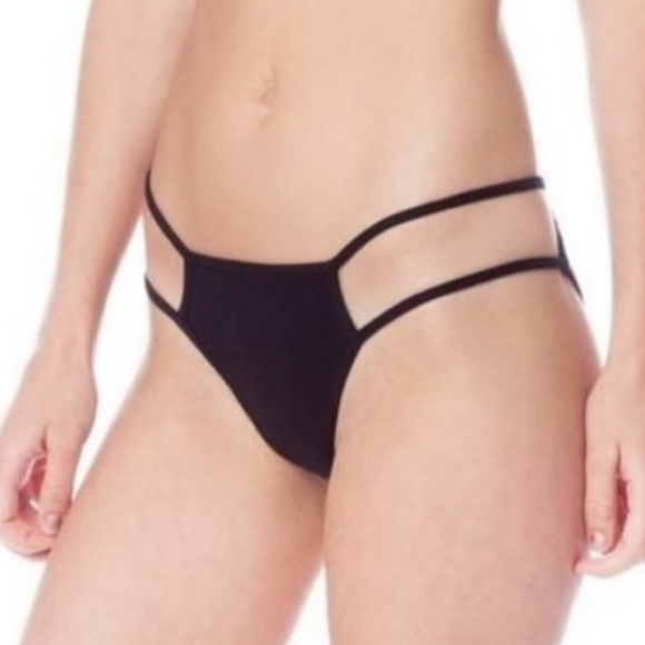 Rare • ARE YOU AM I ☆ilf☆ bikini style briefs. - Picture 4 of 16